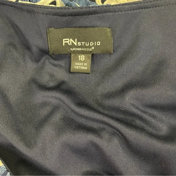 R.N.Studio dress size 18 - Picture 6 of 9